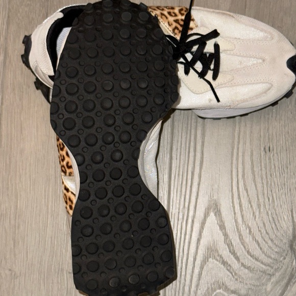 New Balance White and Leopard Print Sneakers - Picture 7 of 8